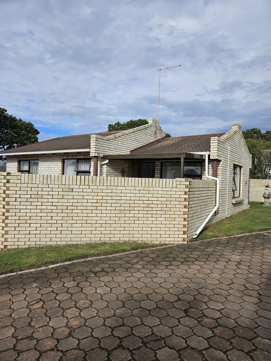 2 Bedroom Property for Sale in Broadwood Eastern Cape